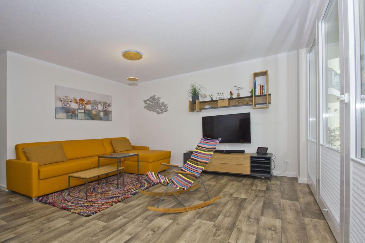 Mit Meerblick Und Terrasse, Gratis Nutzung Vom Ahoi Erlebnisbad Und Sauna In Sellin - Meeresblick Fewo 68 غورين المظهر الخارجي الصورة