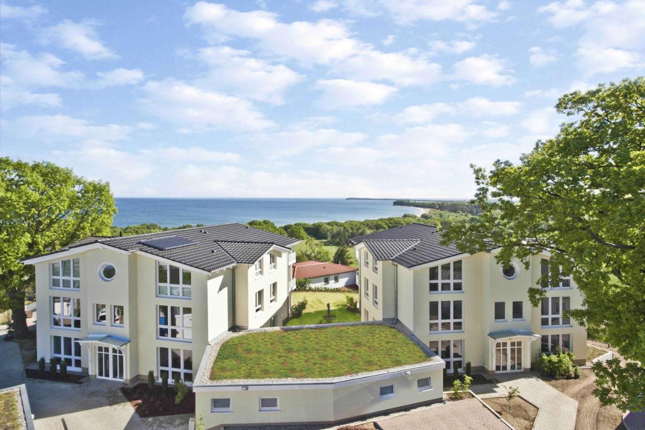 Mit Meerblick Und Terrasse, Gratis Nutzung Vom Ahoi Erlebnisbad Und Sauna In Sellin - Meeresblick Fewo 68 غورين المظهر الخارجي الصورة